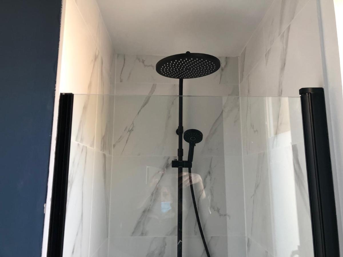 Un appartement spacieux à 30m de la mer- 45m2 Luc-sur-Mer Esterno foto